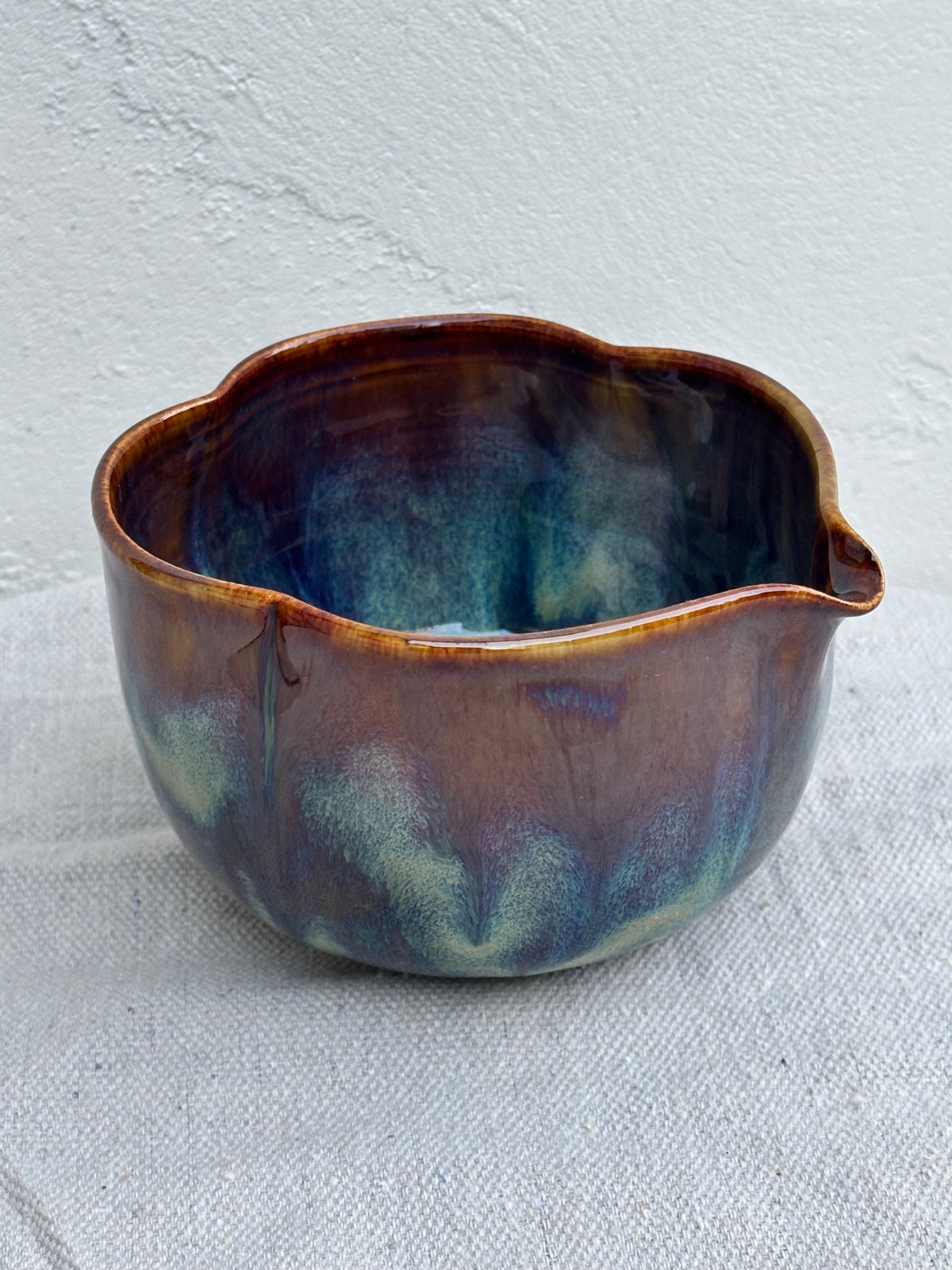 Flower shaped matcha bowl and cup in Midnight Tide